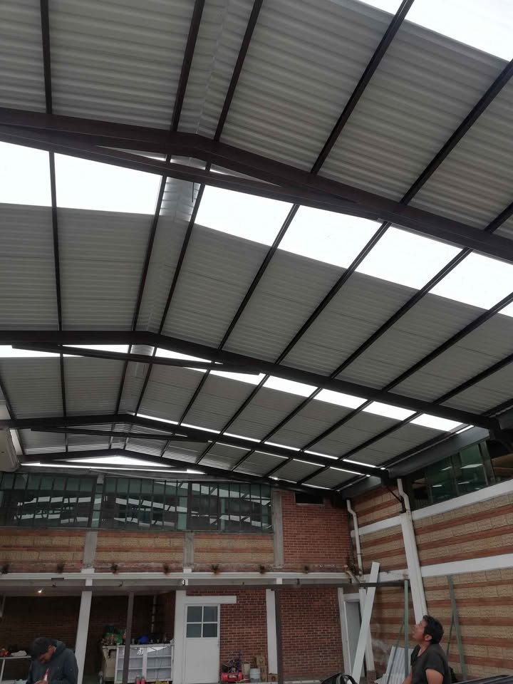 Fabricación e instalación de lámina estructural en Campeche