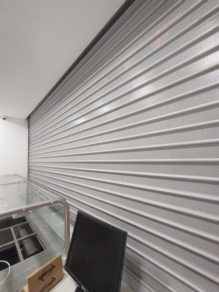 Cortinas enrollables para comercios en Campeche
